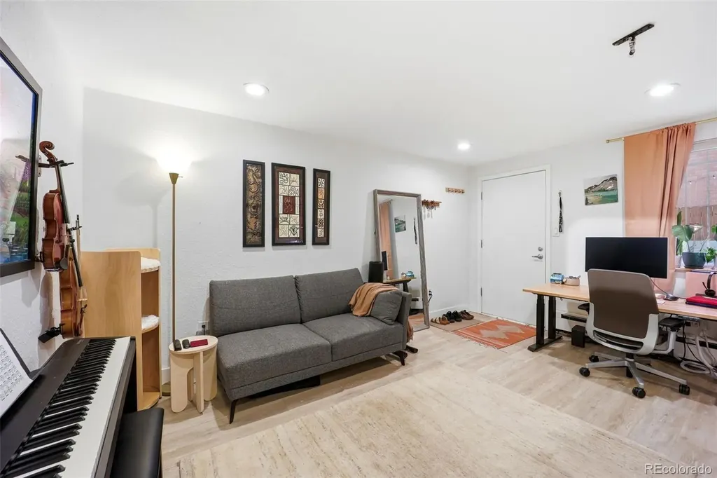 148 S Emerson Street Denver CO 80209
