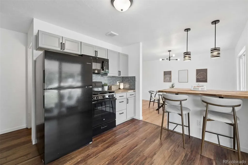 959 S Swadley Street Denver CO 80228