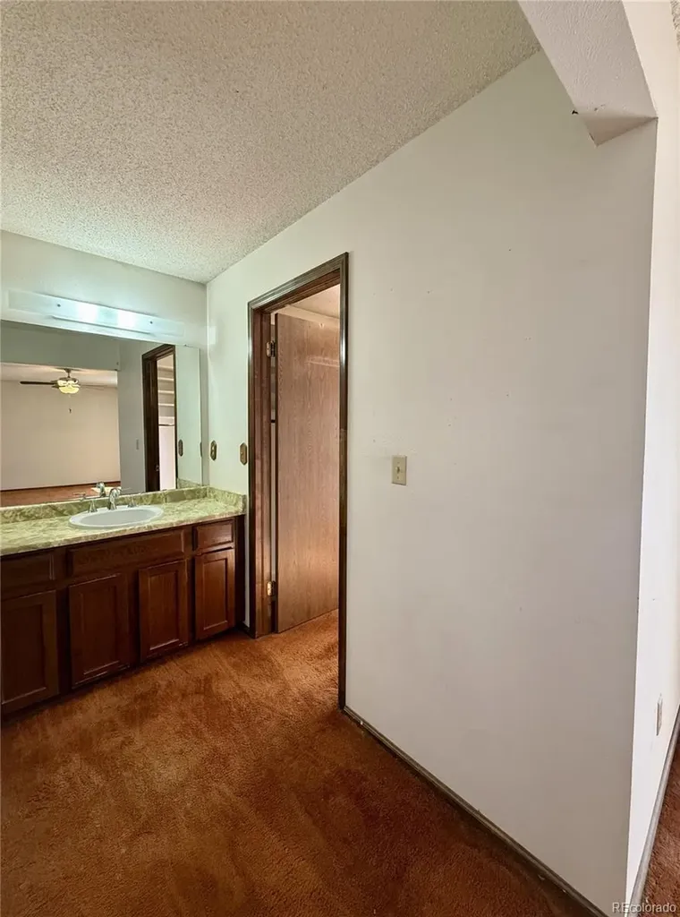 4705 Fraser Way Denver CO 80239