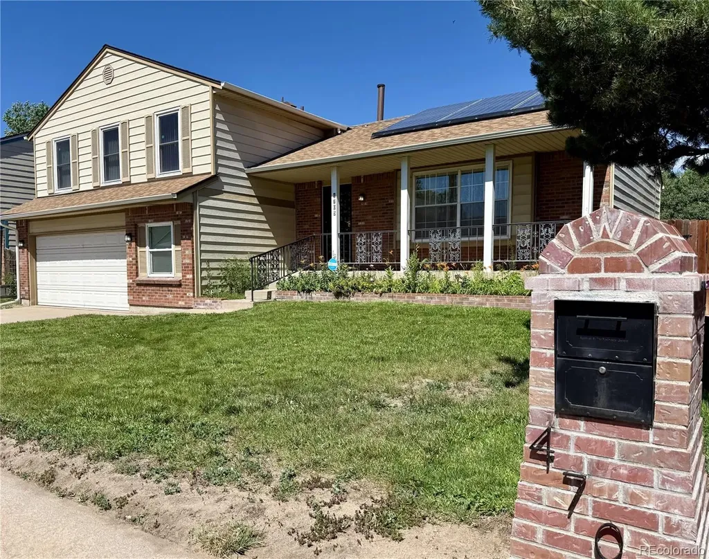 4705 Fraser Way Denver CO 80239