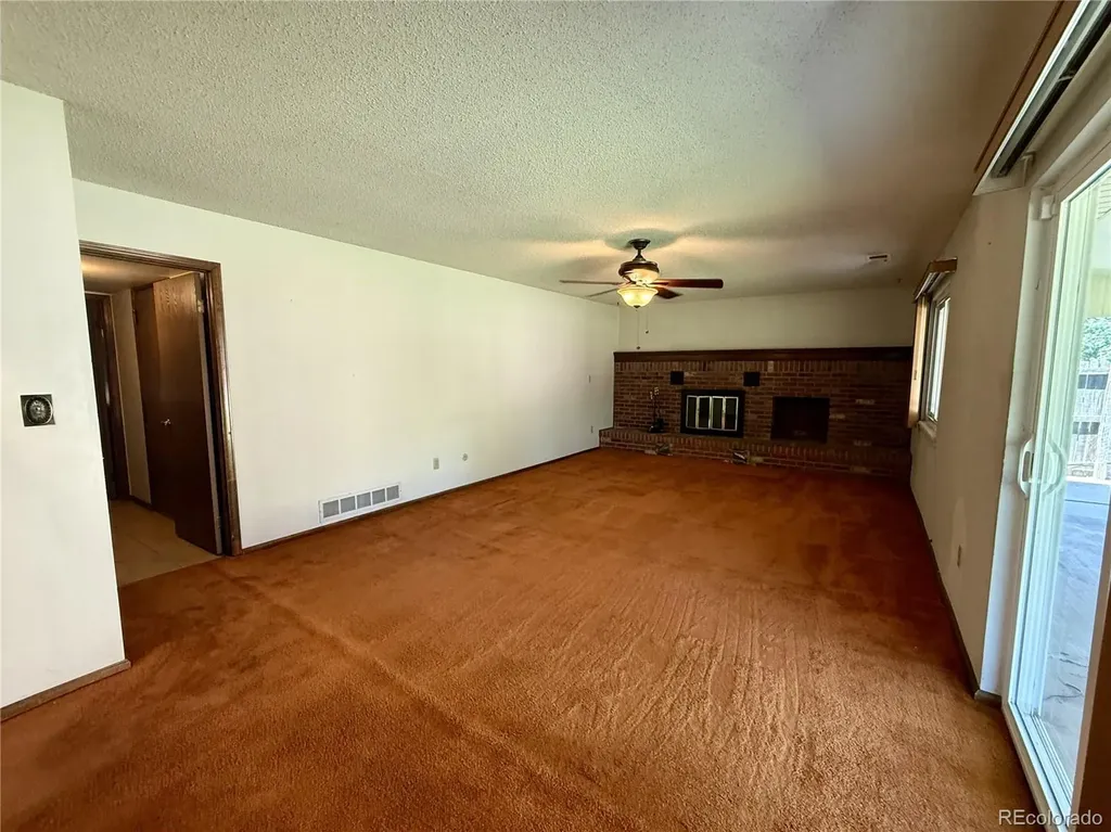 4705 Fraser Way Denver CO 80239
