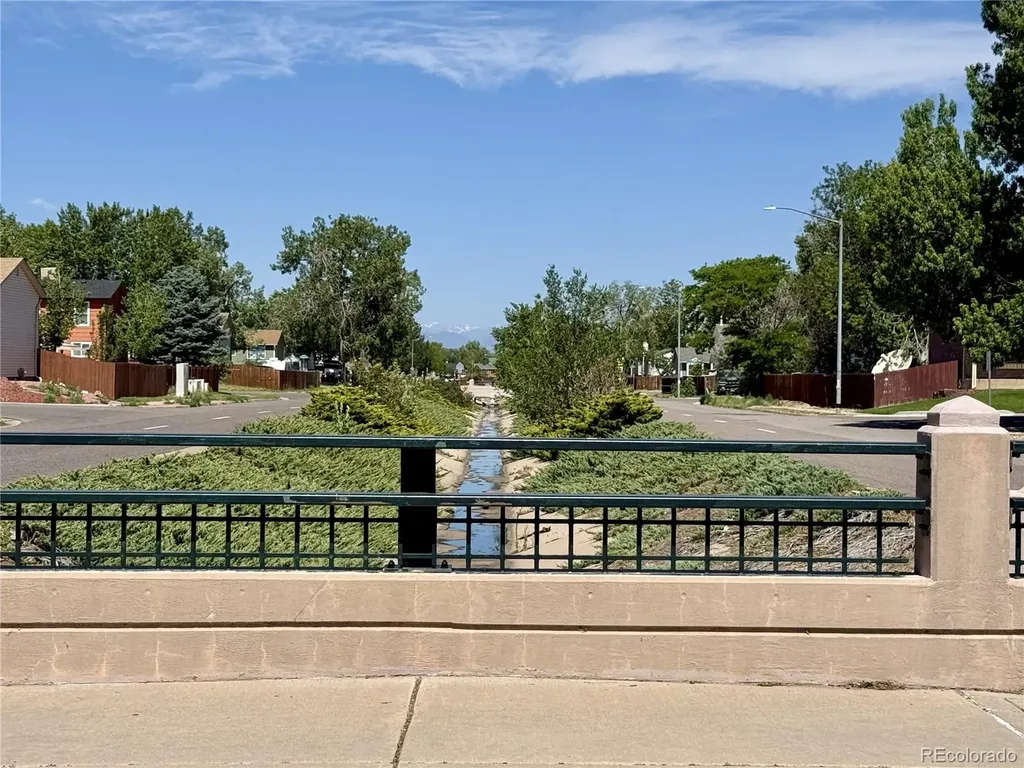 4705 Fraser Way Denver CO 80239