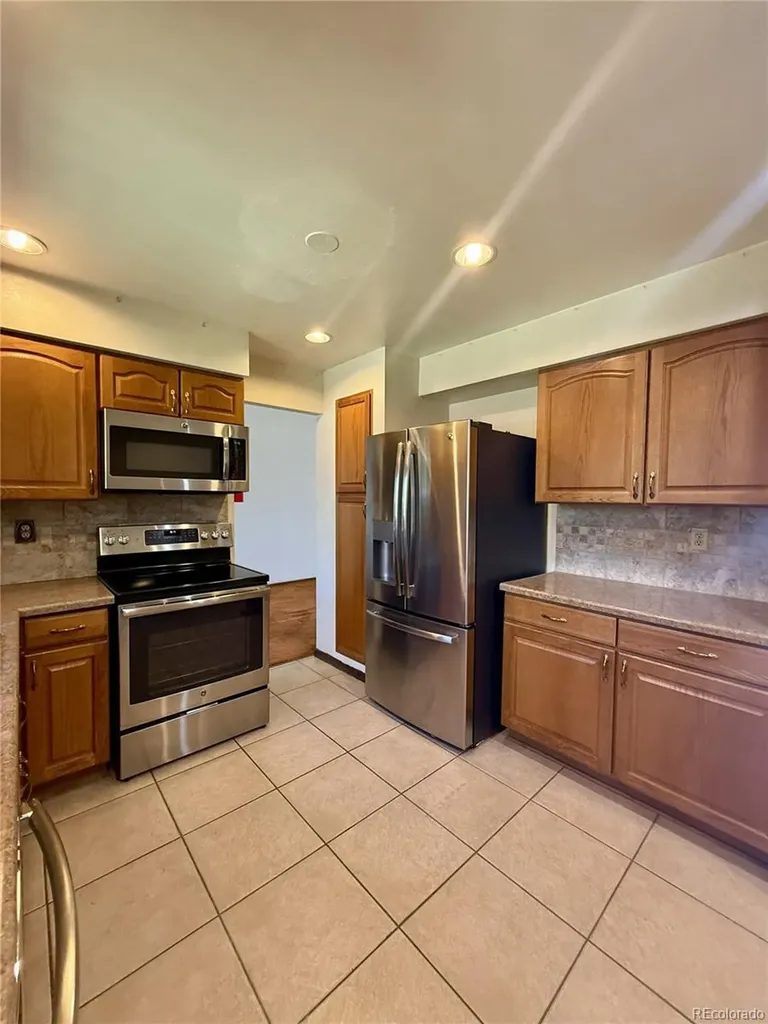 4705 Fraser Way Denver CO 80239