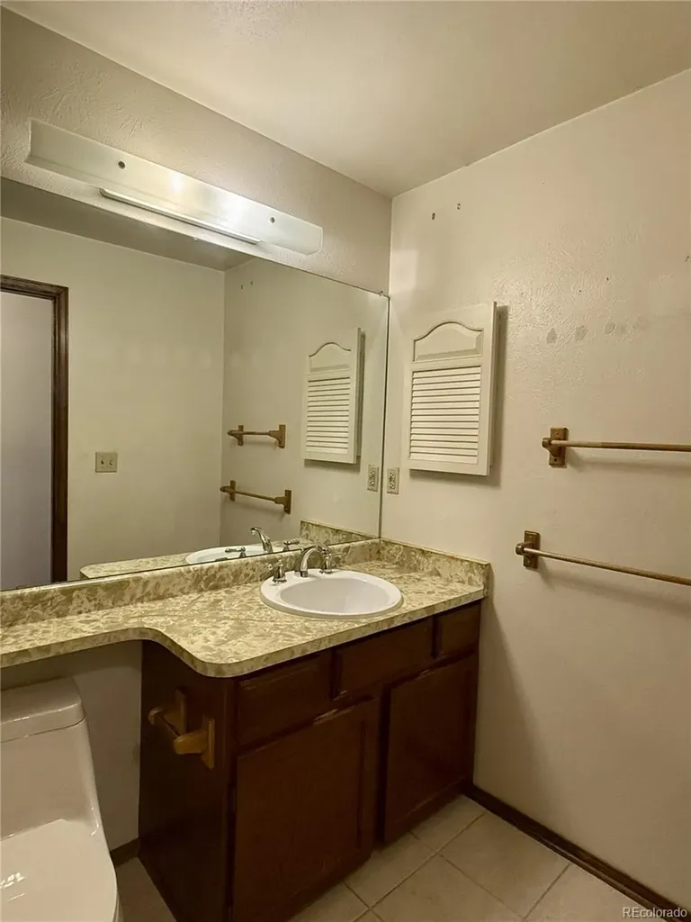 4705 Fraser Way Denver CO 80239