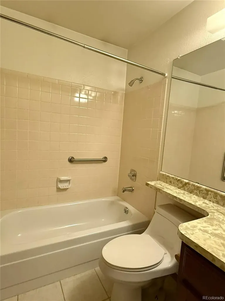 4705 Fraser Way Denver CO 80239