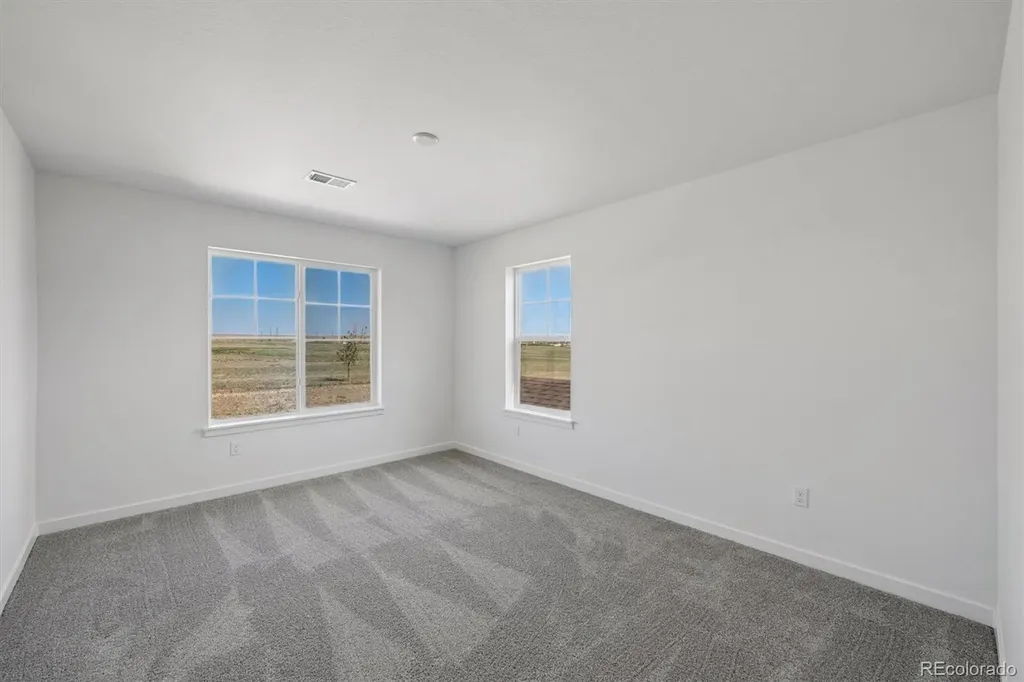 3661 N Hayleyville Street Aurora CO 80019