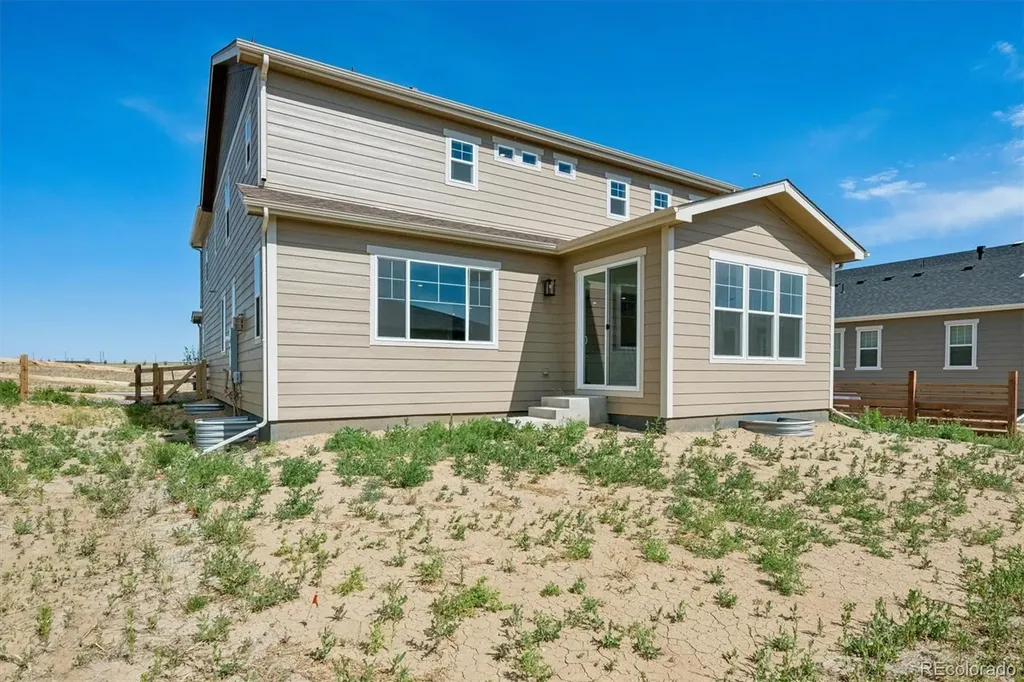3661 N Hayleyville Street Aurora CO 80019