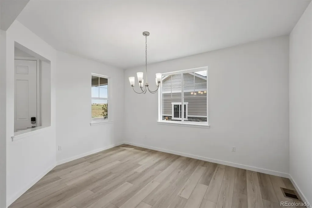 3661 N Hayleyville Street Aurora CO 80019