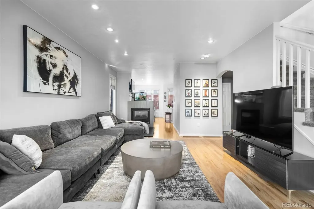 12 S Monroe Street Denver CO 80209