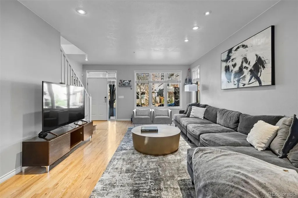 12 S Monroe Street Denver CO 80209