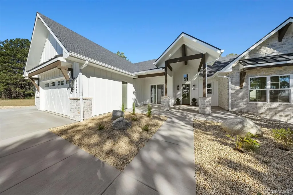 10697 Alamar Way Colorado Springs CO 80908