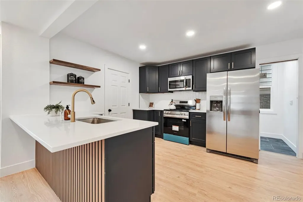 4595 S Fox Street Englewood CO 80110