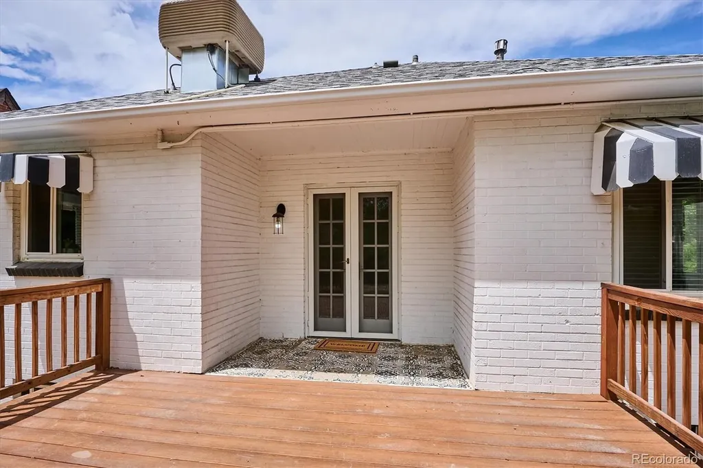 1718 Newport Street Denver CO 80220