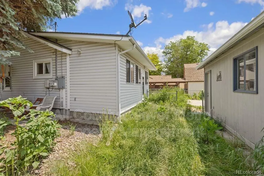 9030 W 64th Place Arvada CO 80004