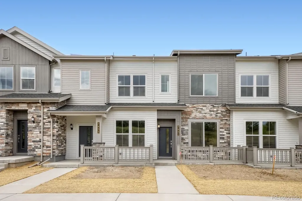 7651 S Mobile Way Centennial CO 80016