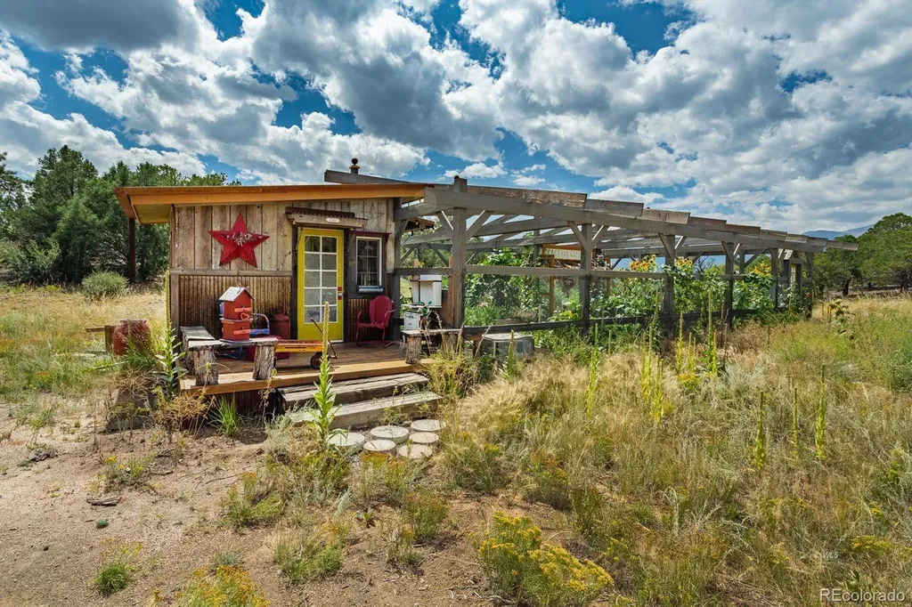 325 Mcmurtrie Road Westcliffe CO 81252
