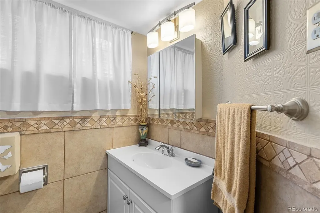 3355 W 54th Avenue Denver CO 80221