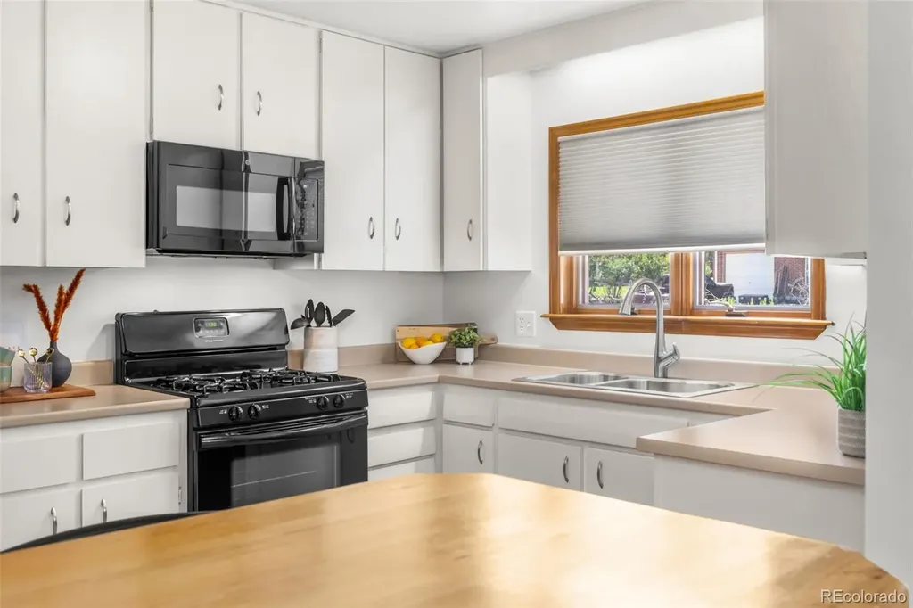 10964 E 109th Place Denver CO 80233