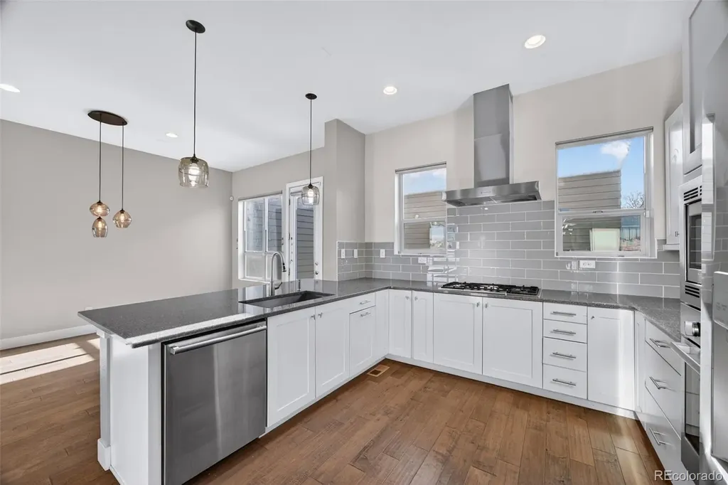 5540 Valentia Court Denver CO 80238