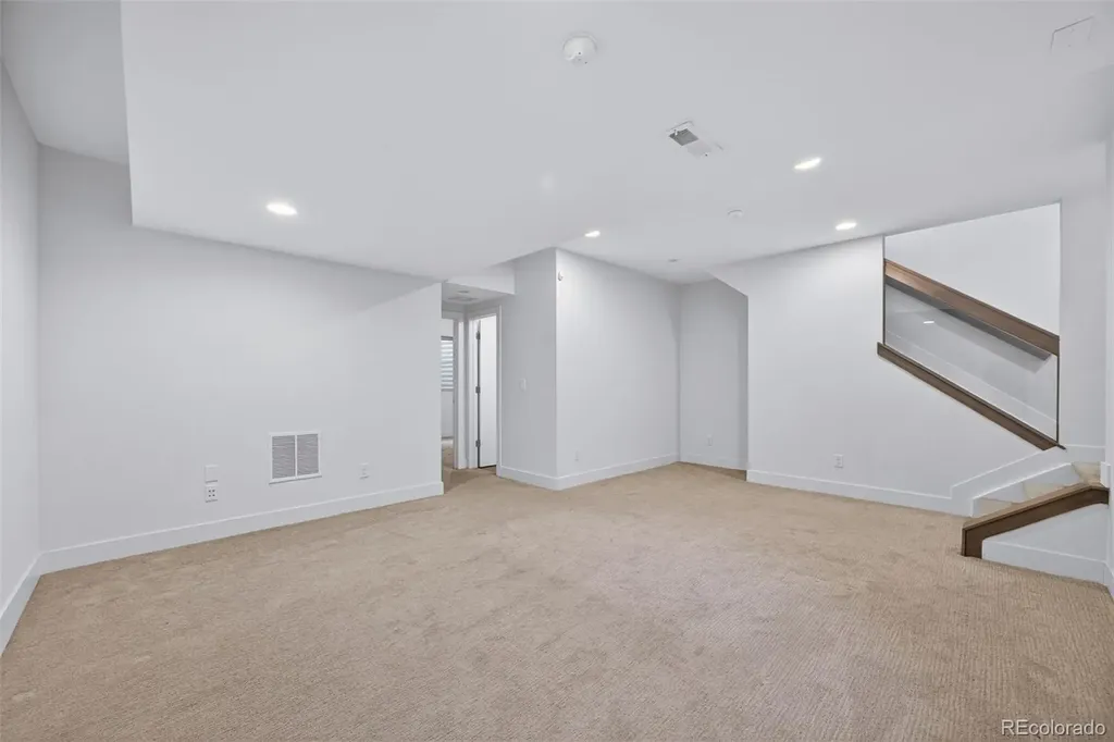 5540 Valentia Court Denver CO 80238