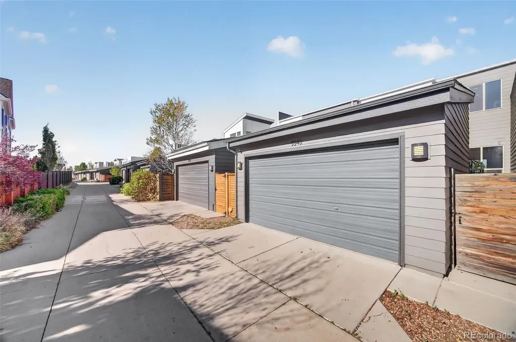 5540 Valentia Court Denver CO 80238