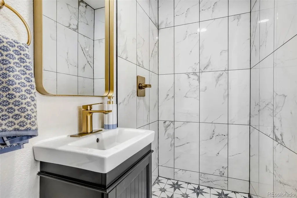 27841 E Lakeview Drive Aurora CO 80016