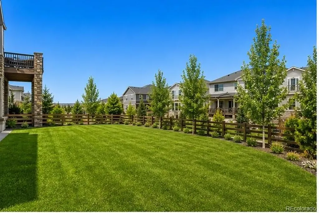 27841 E Lakeview Drive Aurora CO 80016