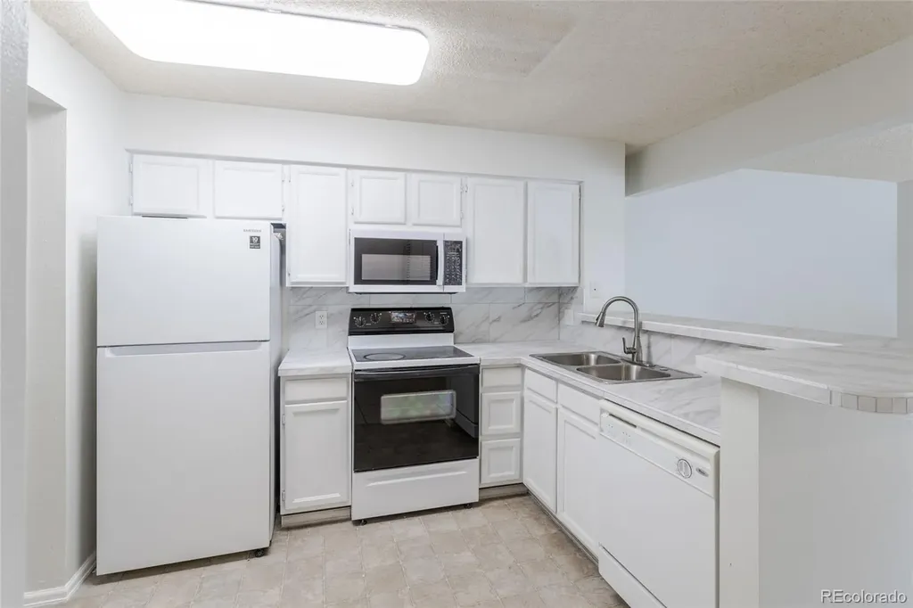13833 E Lehigh Avenue Aurora CO 80014