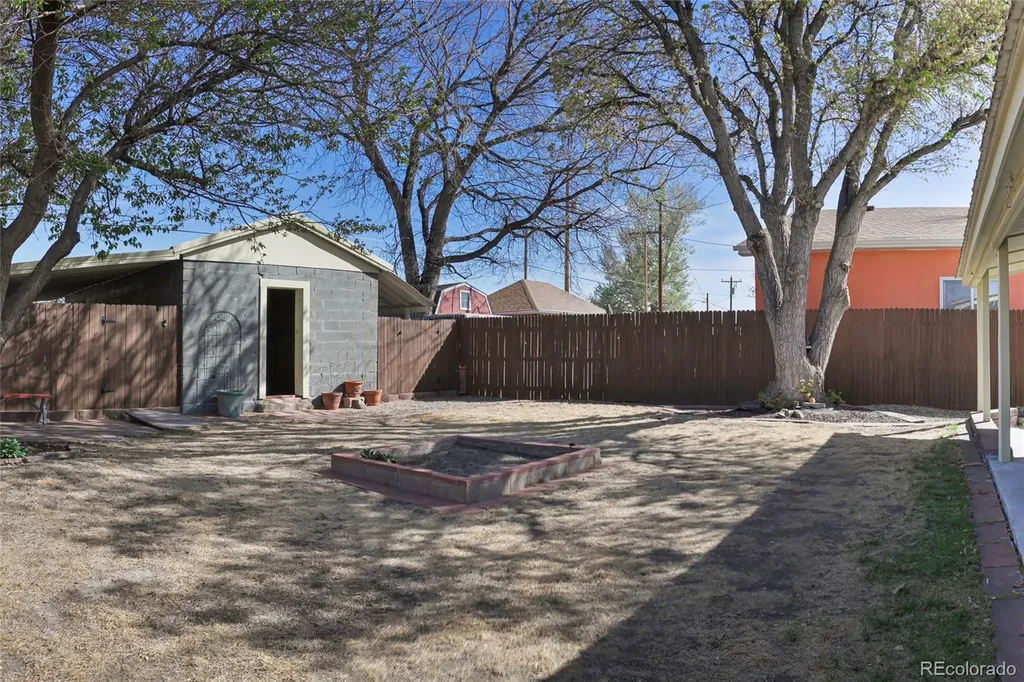 232 E 6th Street Walsenburg CO 81089