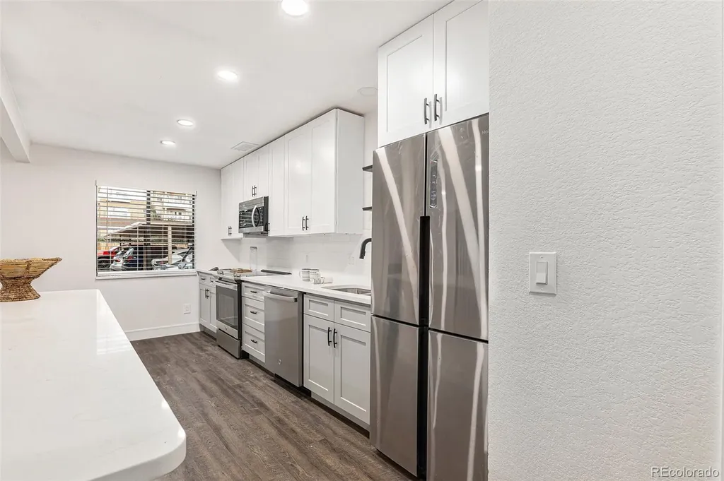 7995 E Mississippi Avenue Denver CO 80247
