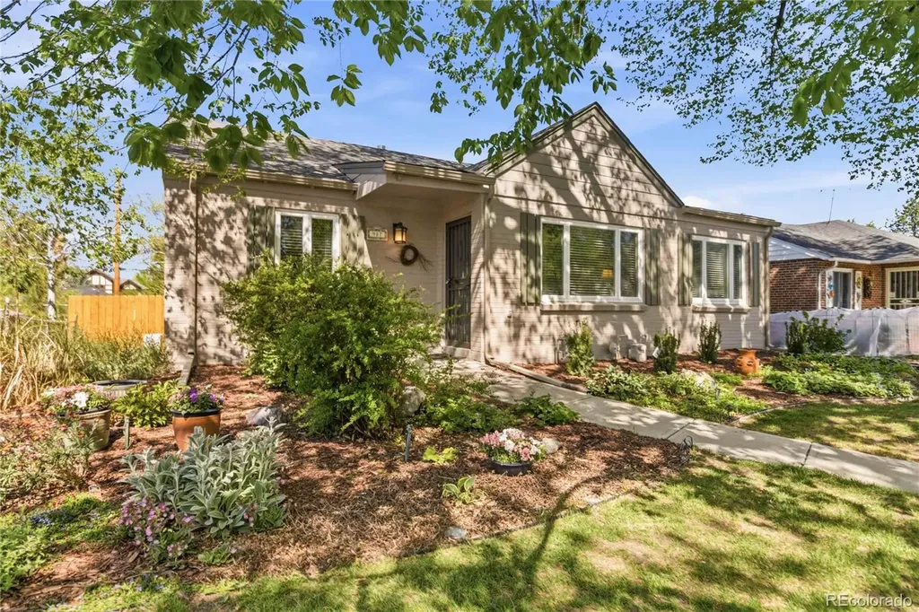 987 Glencoe Street Denver CO 80220