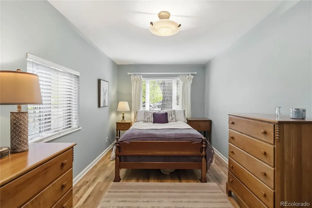 987 Glencoe Street Denver CO 80220