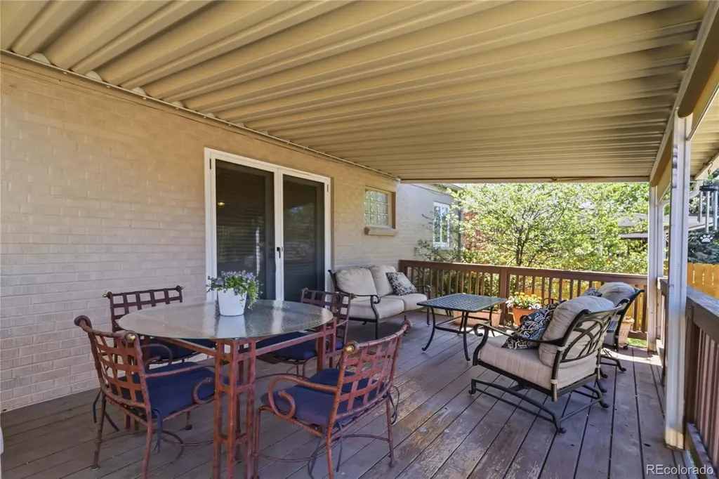 987 Glencoe Street Denver CO 80220