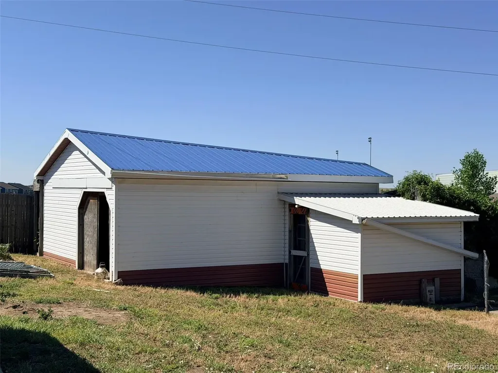 140 3rd Avenue Deer Trail CO 80105