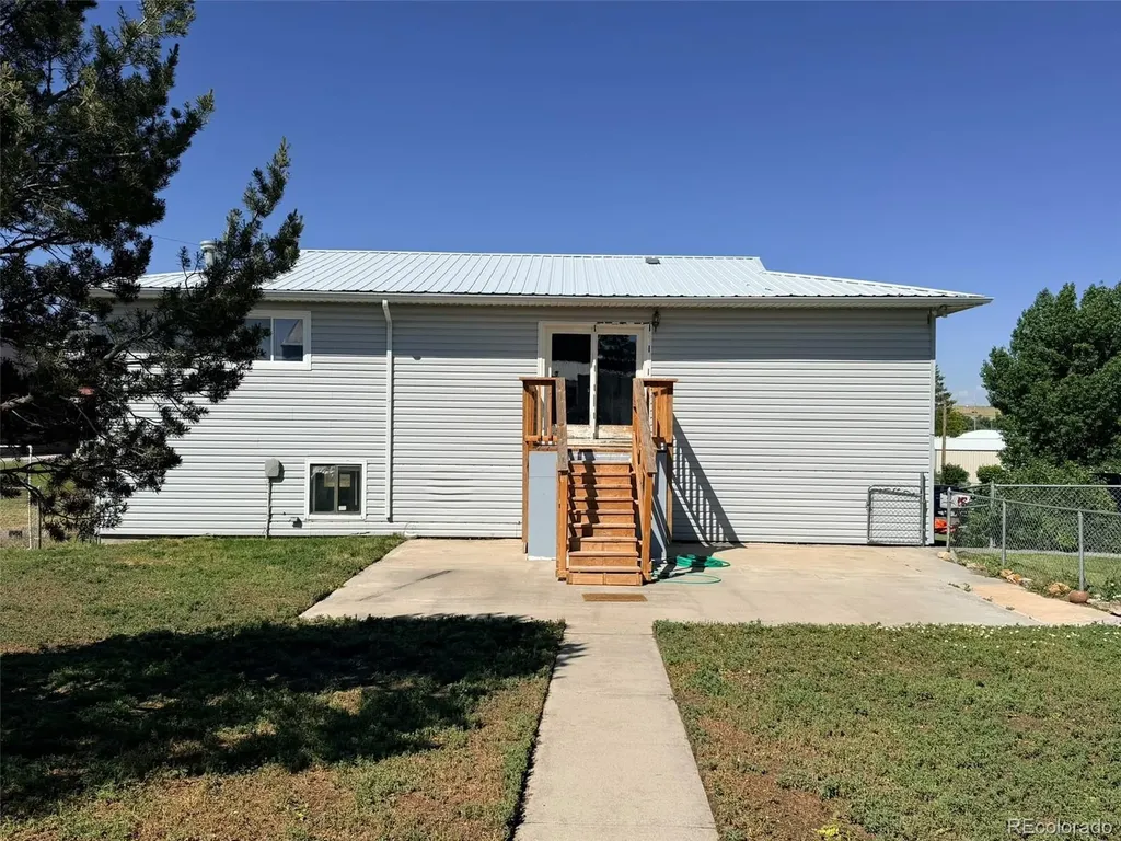 140 3rd Avenue Deer Trail CO 80105