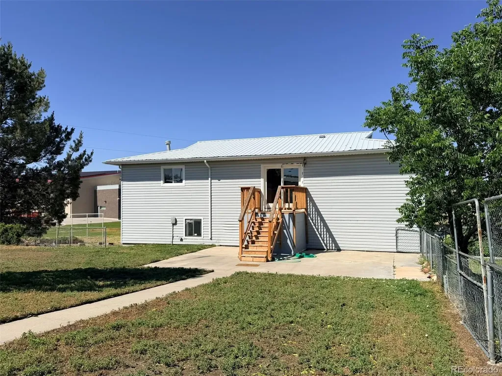 140 3rd Avenue Deer Trail CO 80105