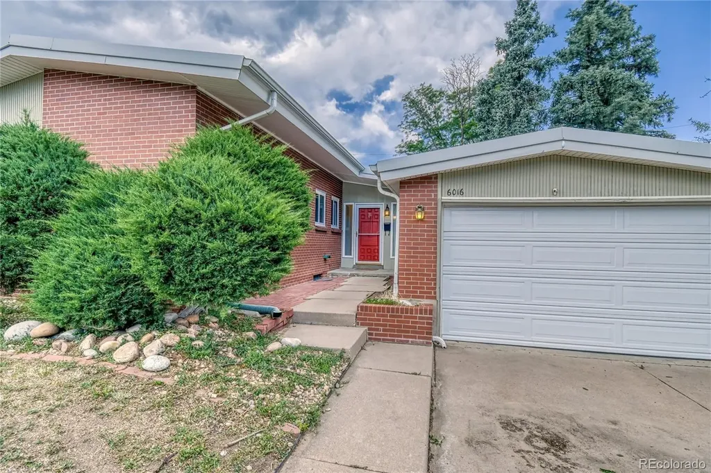 6016 S Bannock Street Littleton CO 80120