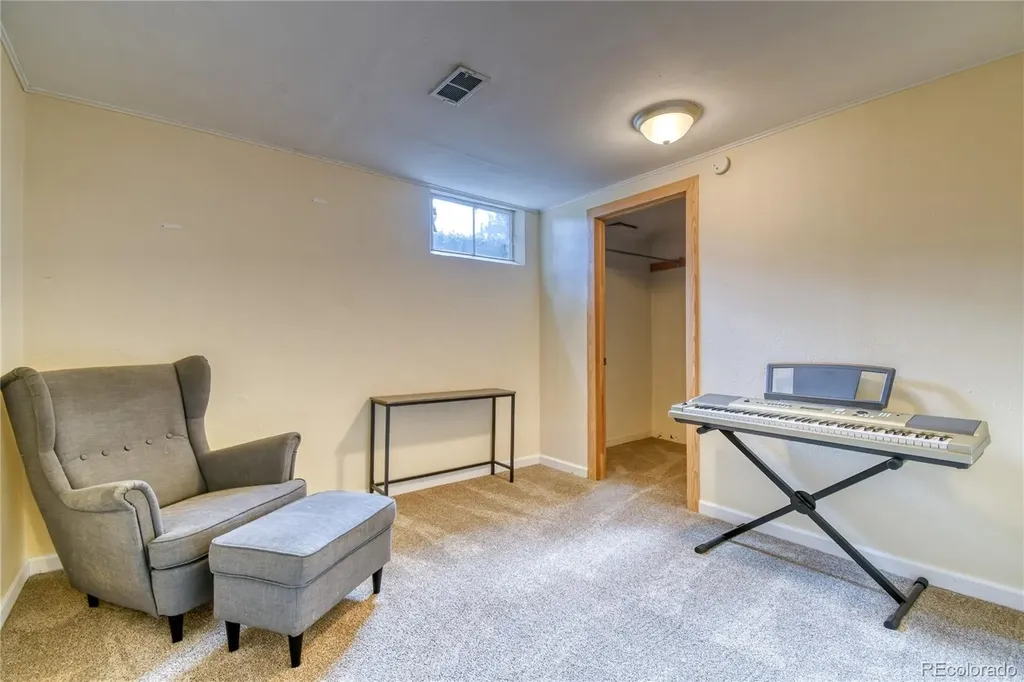6016 S Bannock Street Littleton CO 80120