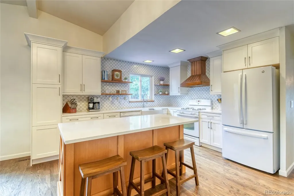 6016 S Bannock Street Littleton CO 80120