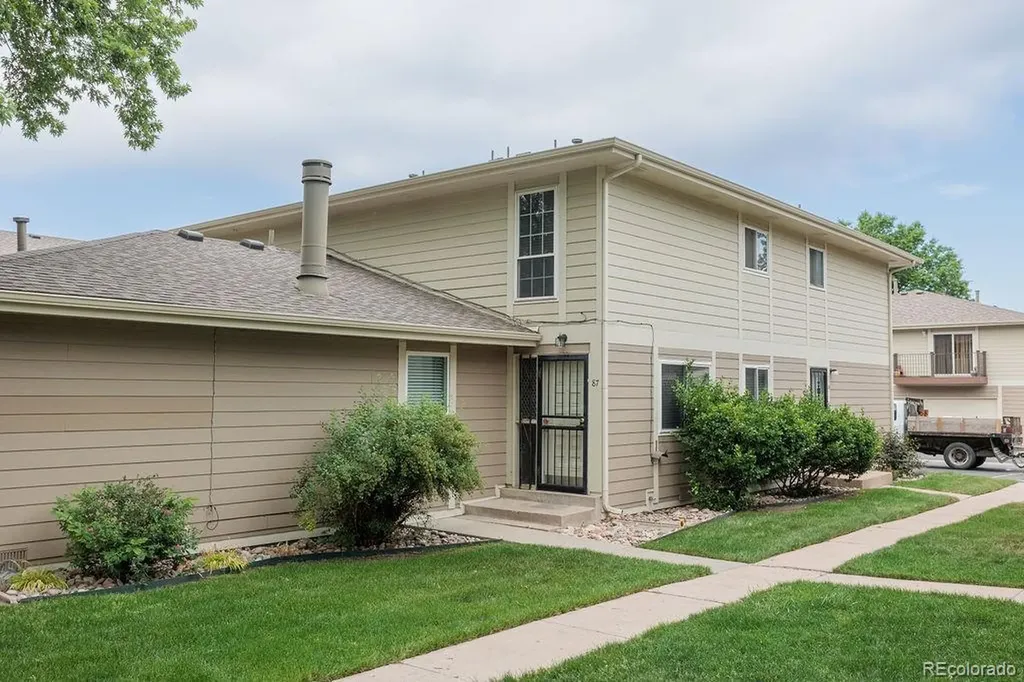1250 S Monaco Street Parkway Denver CO 80224