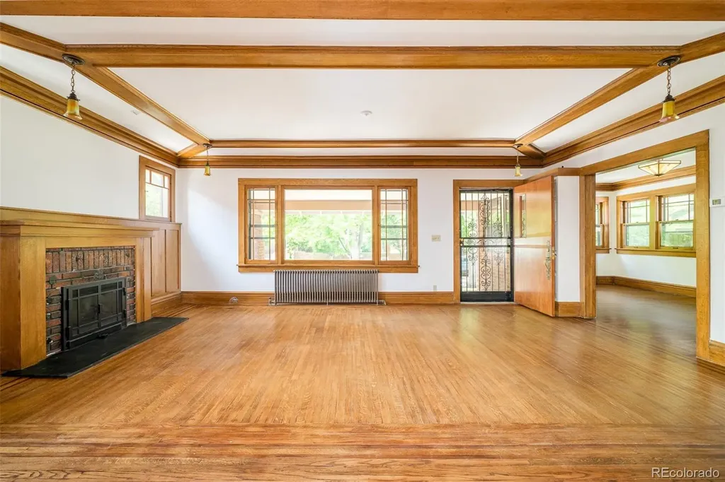 674 Steele Street Denver CO 80206