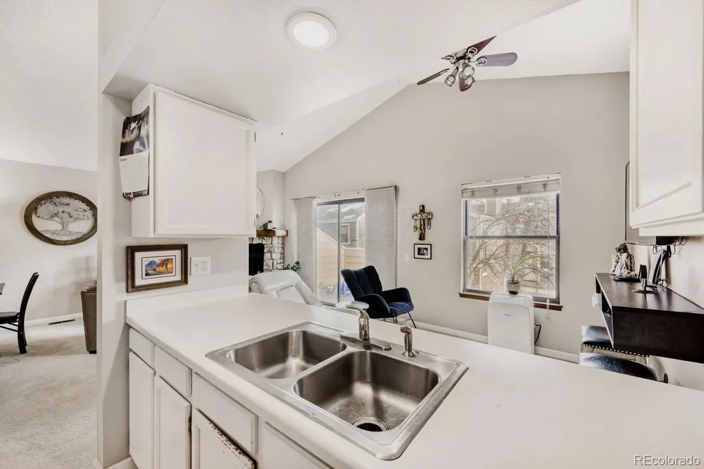 4252 S Richfield Way Aurora CO 80013