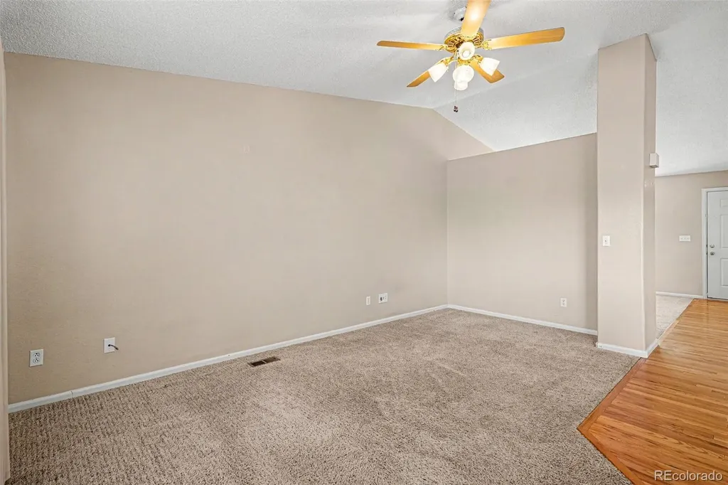 10411 Hyacinth Street Highlands Ranch CO 80129