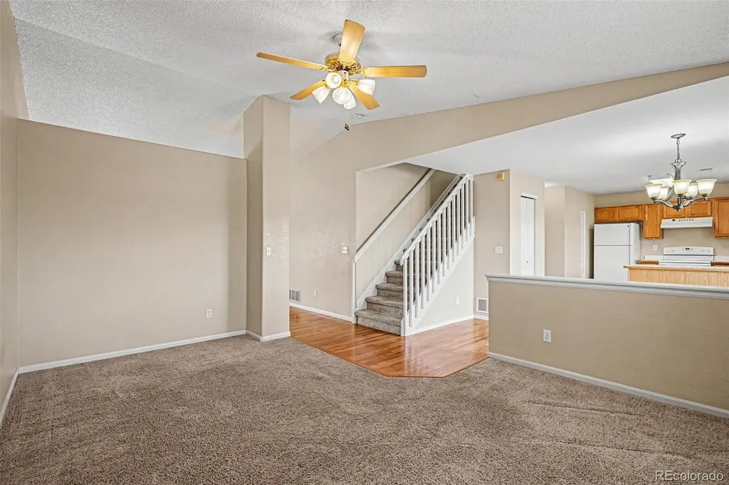 10411 Hyacinth Street Highlands Ranch CO 80129