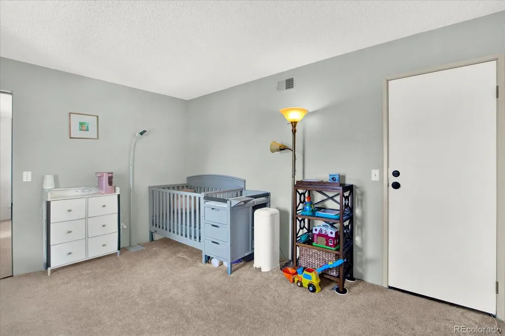 3345 S Ammons Street Lakewood CO 80227