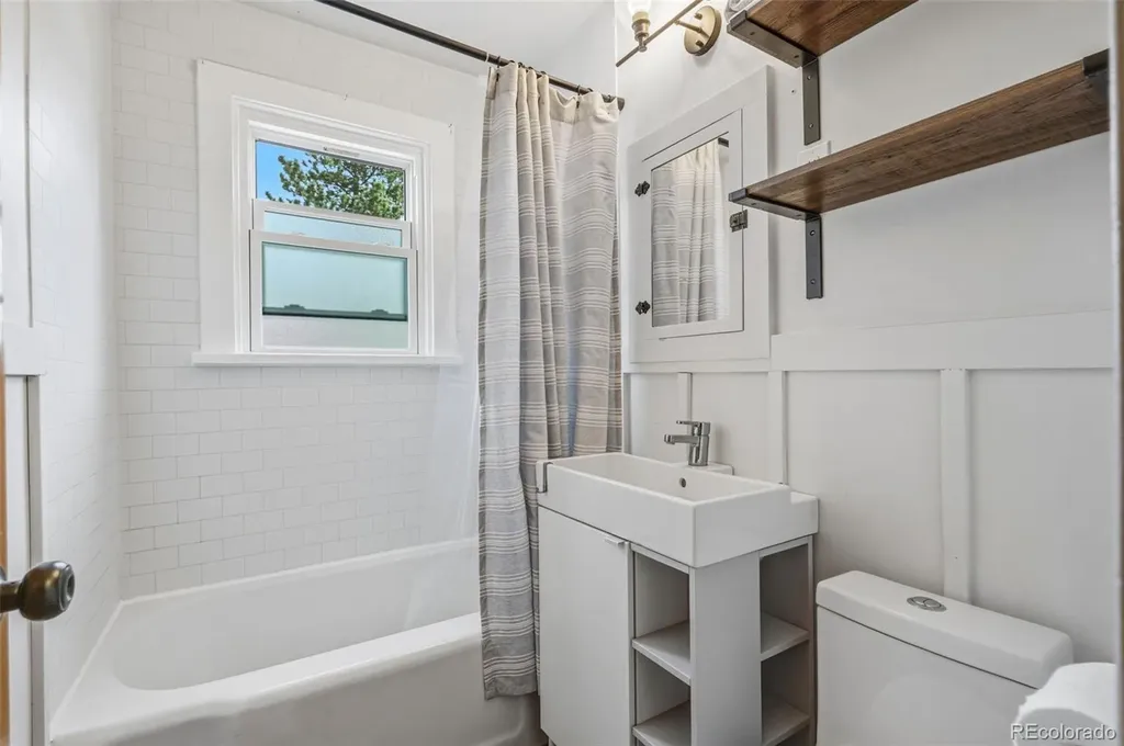 1095 Carr Street Lakewood CO 80214