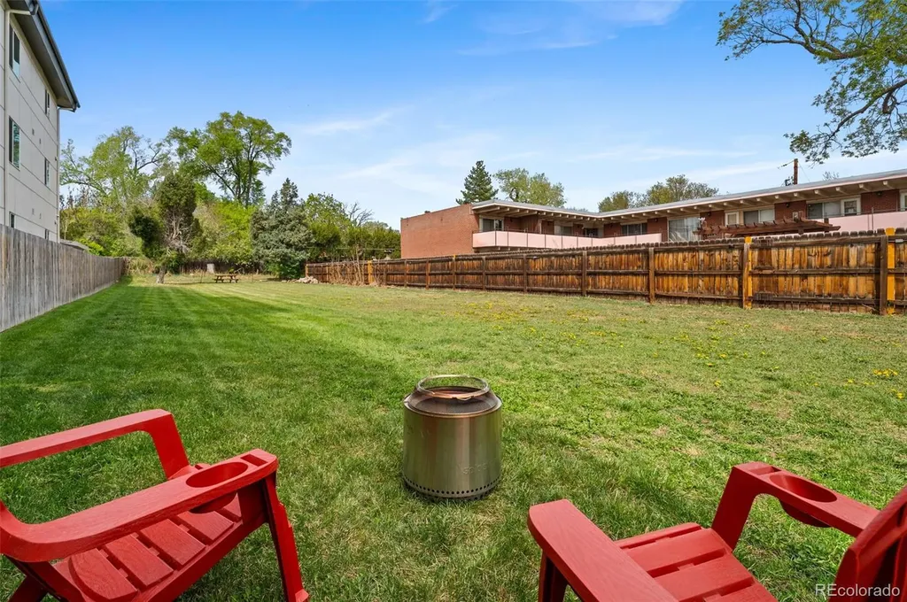 1095 Carr Street Lakewood CO 80214