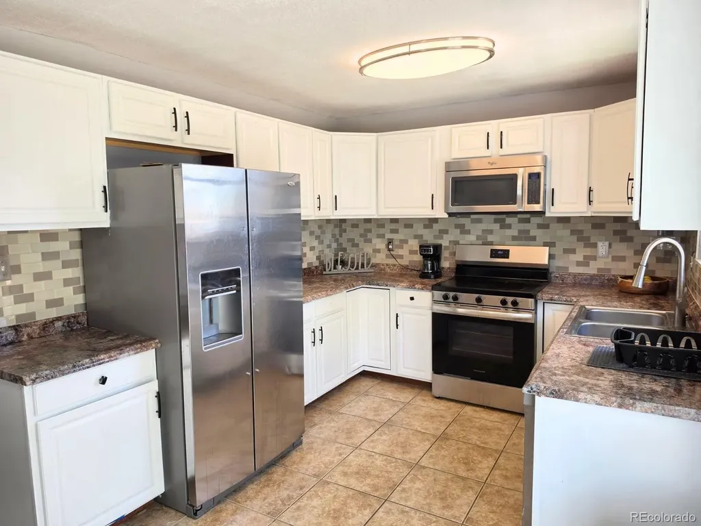 6940 Grand Valley Drive Colorado Springs CO 80911