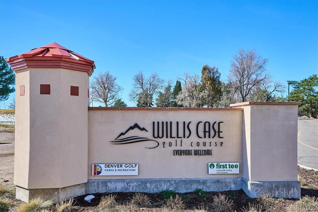 4827 Lowell Boulevard Denver CO 80221