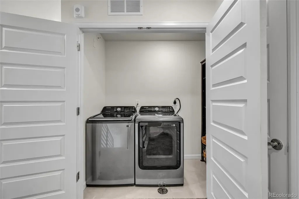 5745 S Buchanan Court Aurora CO 80016